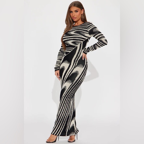 Fashion Nova Black and Cream Swirl Dress - Picture 3 of 15